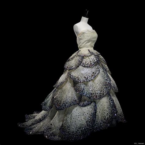 christian dior: designer of dreams|dior new look controversy.